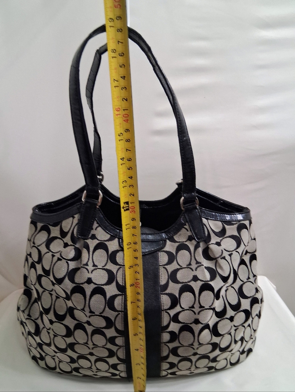 Coach F28503 Devin Signature Stripe Gray And Black Jacquard Shoulder Bag - Picture 5 of 16